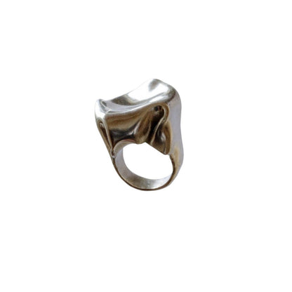 Envoloped Ring